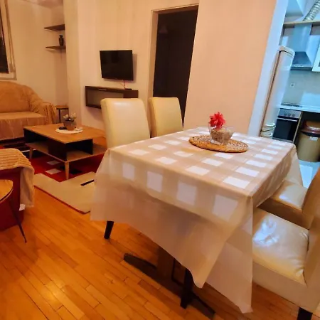 Aleksandra 3 Appartement *