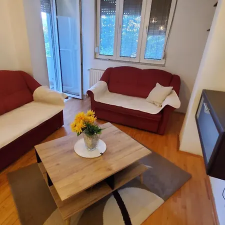 Aleksandra 3 Appartement *